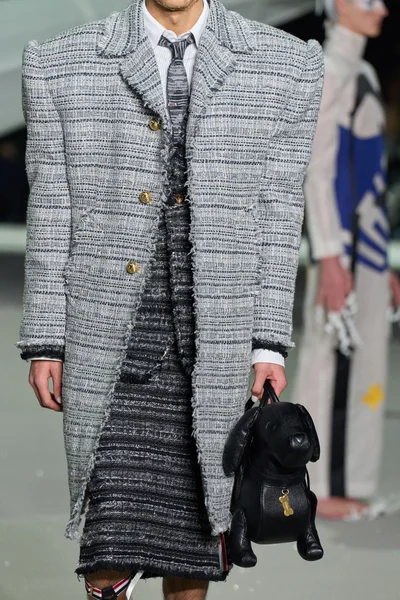 Look 99